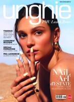 Copertina rivista Unghie